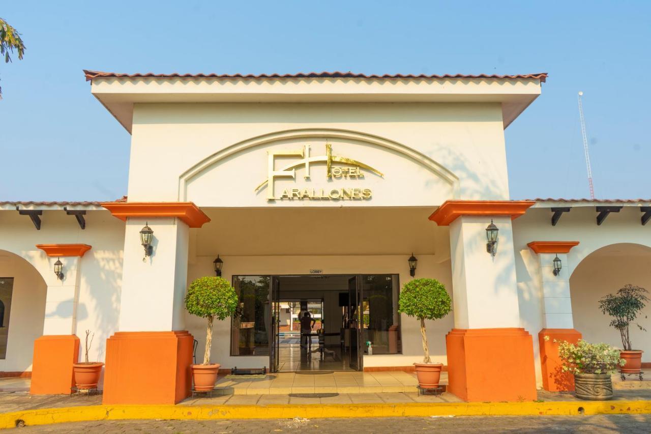 Farallones Hotel Чинандега Экстерьер фото