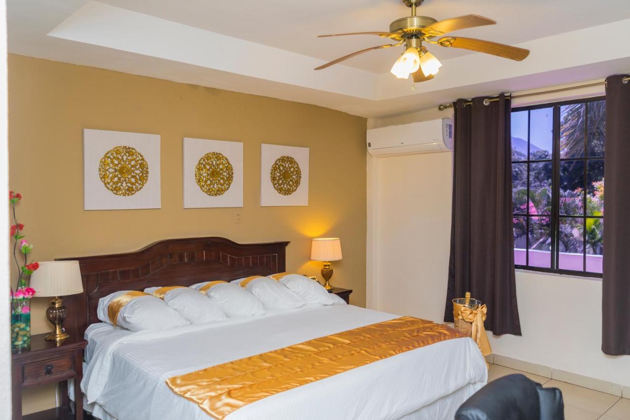 Farallones Hotel Чинандега Экстерьер фото