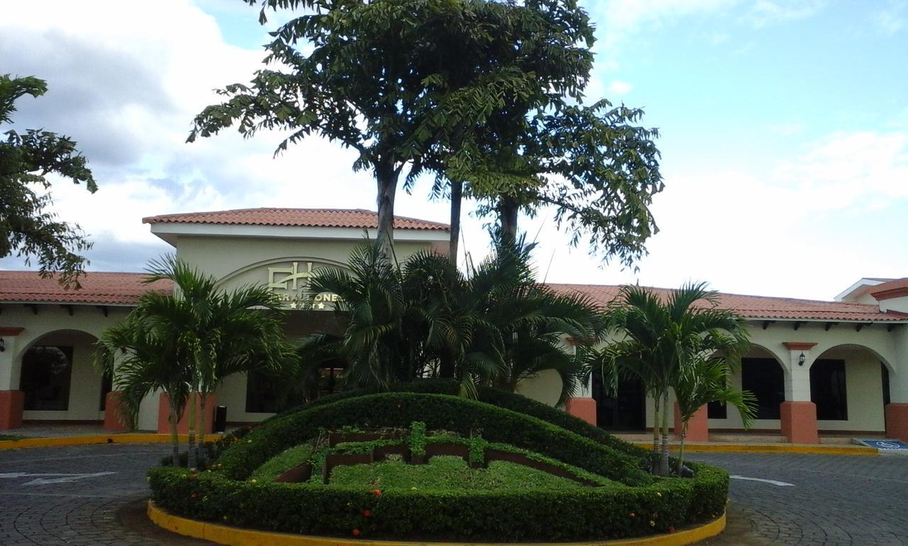 Farallones Hotel Чинандега Экстерьер фото